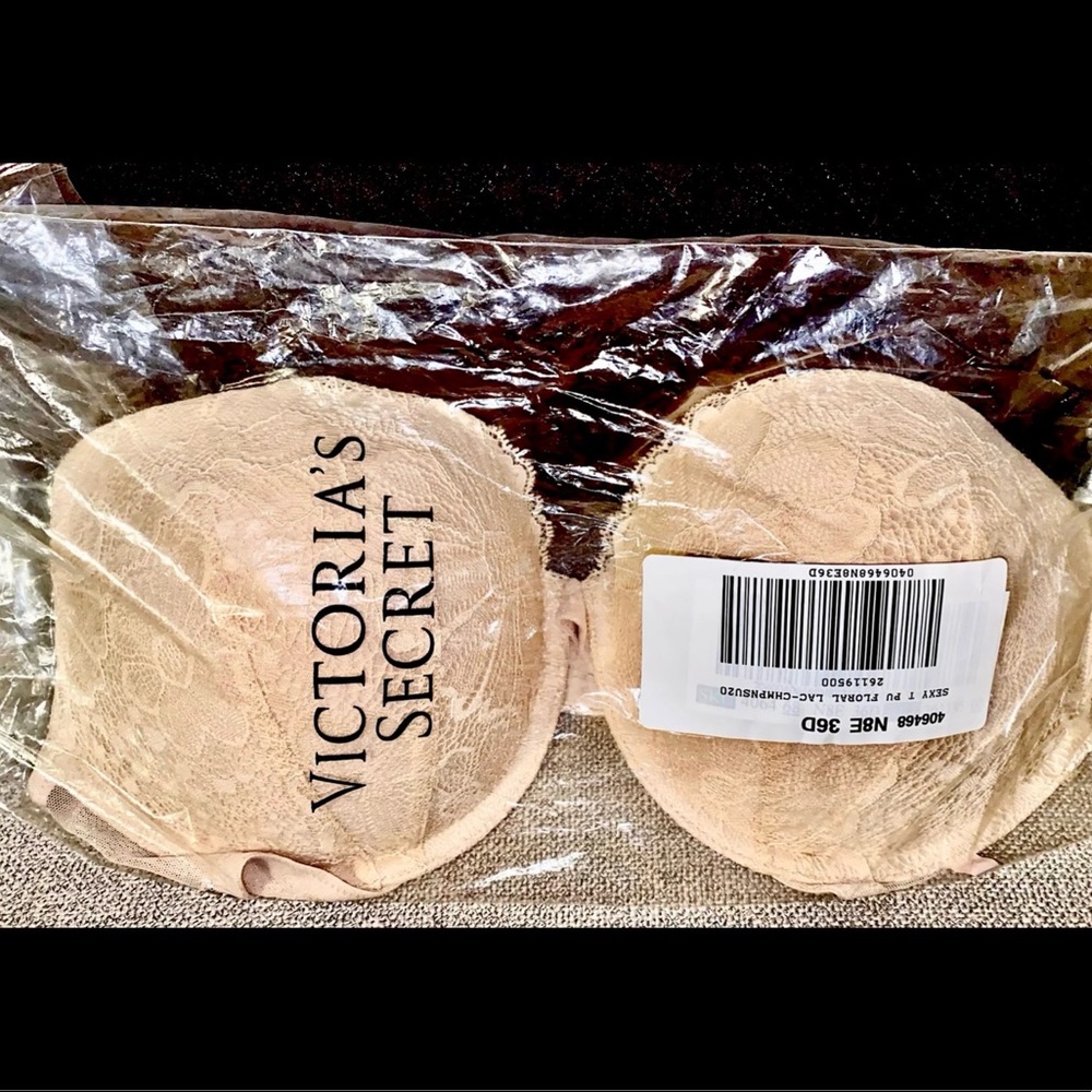 Victoria’s Secret “Sexy T-Shirt” Lace Push Up Bra: Brand new w/ tags, never worn
